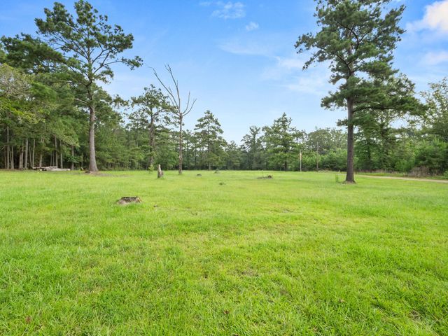 723 White City, Hornbeck, LA 71439