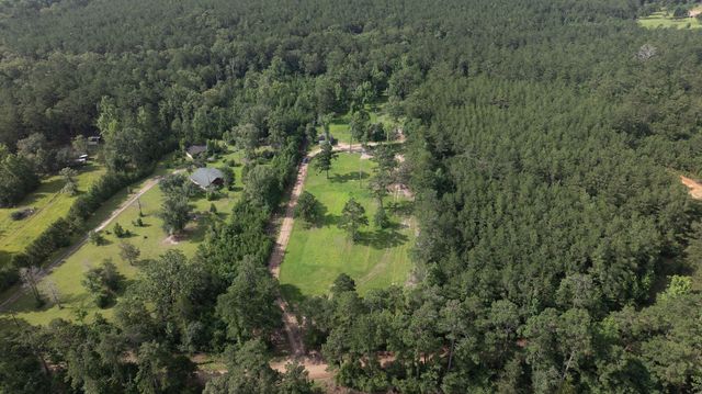 723 White City, Hornbeck, LA 71439