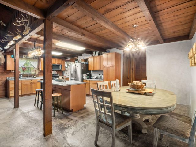 723 White City, Hornbeck, LA 71439