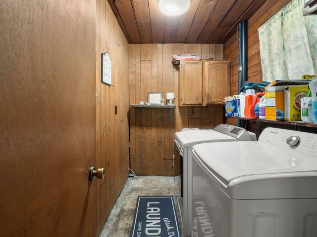723 White City, Hornbeck, LA 71439