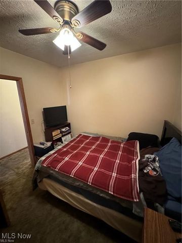 132 N 10th Street, Byesville, OH 43723