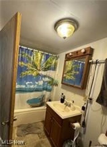 132 N 10th Street, Byesville, OH 43723