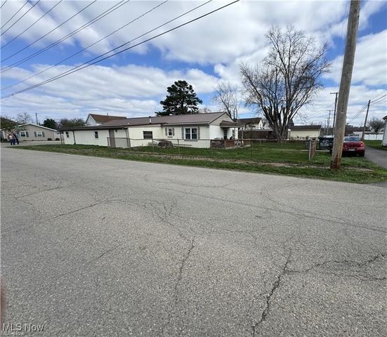 132 N 10th Street, Byesville, OH 43723