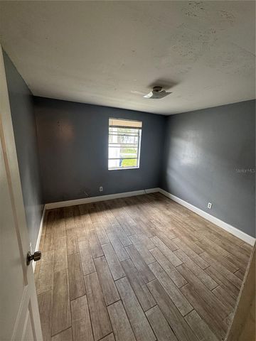 8105 N KLONDYKE STREET, Tampa, FL 33604