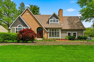 2350 Zollinger Road, Upper Arlington, OH 43221