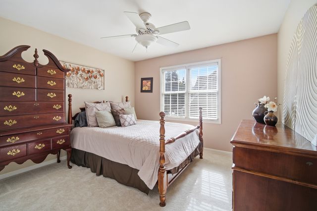 4837 Middle Road, Gurnee, IL 60031