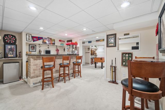 4837 Middle Road, Gurnee, IL 60031