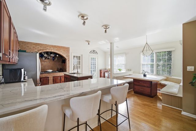 4837 Middle Road, Gurnee, IL 60031