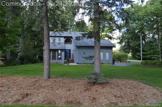 4789 Curtis Lane, Independence Charter Township, MI 48346