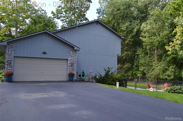 4789 Curtis Lane, Independence Charter Township, MI 48346