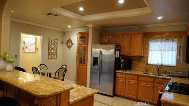 5032 N Bonnie Cove Avenue, Covina, CA 91724