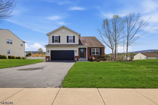 27 Lambert St, Washington Boro, NJ 07882