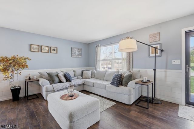 27 Lambert St, Washington Boro, NJ 07882