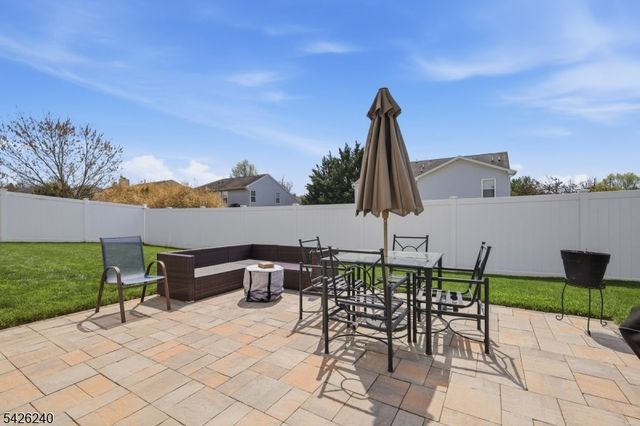 27 Lambert St, Washington Boro, NJ 07882