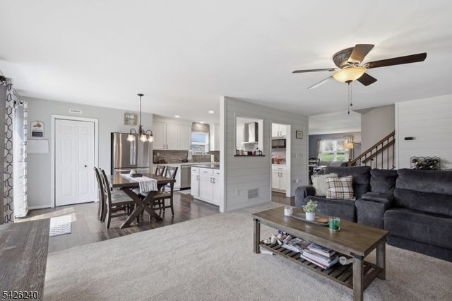 27 Lambert St, Washington Boro, NJ 07882