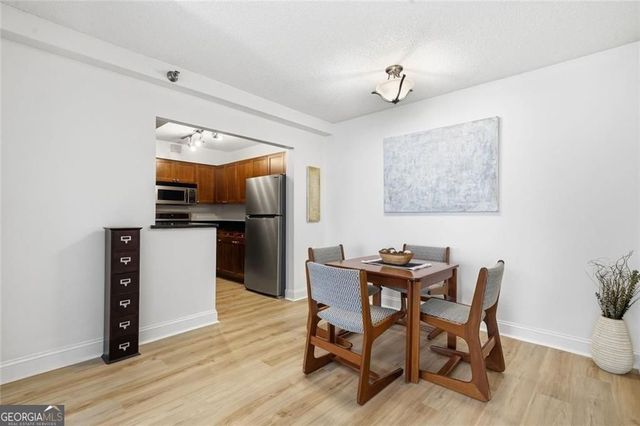 2479 Peachtree Road NE 303, Atlanta, GA 30305