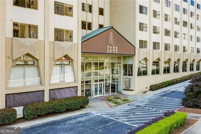 2479 Peachtree Road NE 303, Atlanta, GA 30305
