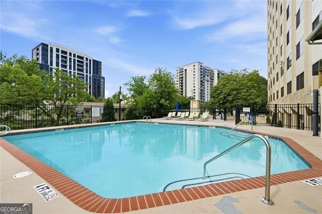 2479 Peachtree Road NE 303, Atlanta, GA 30305
