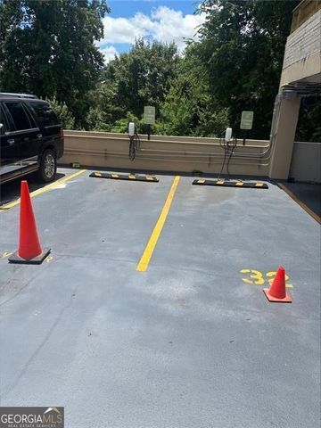 2479 Peachtree Road NE 303, Atlanta, GA 30305