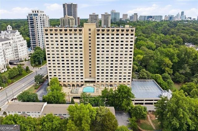 2479 Peachtree Road NE 303, Atlanta, GA 30305