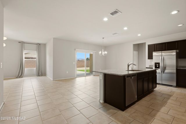 6853 S Portugal Avenue, Tucson, AZ 85757