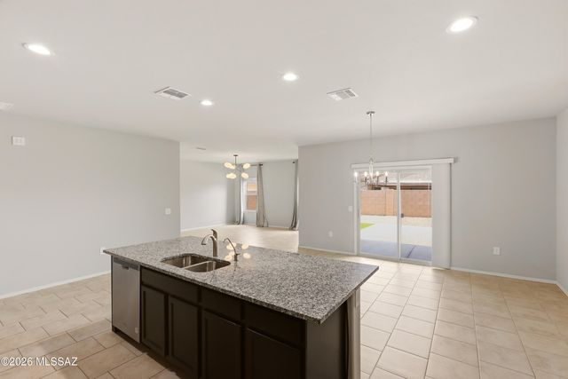 6853 S Portugal Avenue, Tucson, AZ 85757