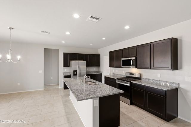 6853 S Portugal Avenue, Tucson, AZ 85757