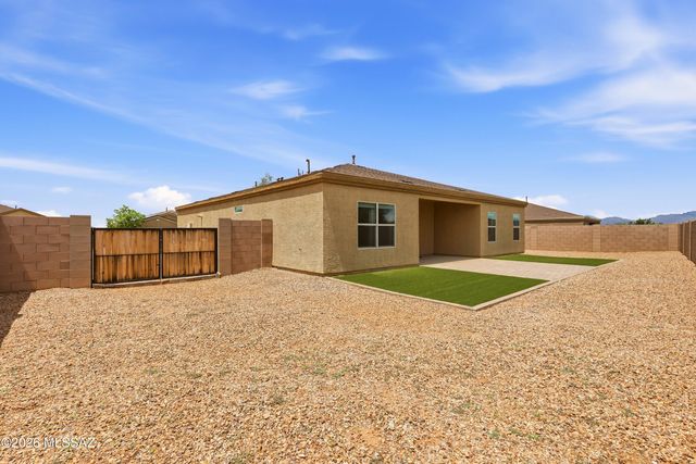 6853 S Portugal Avenue, Tucson, AZ 85757