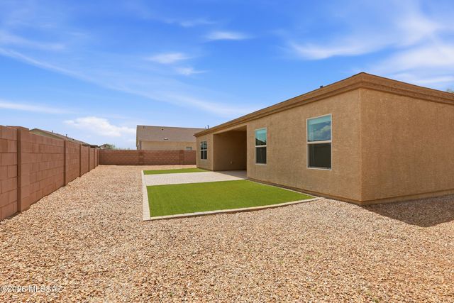 6853 S Portugal Avenue, Tucson, AZ 85757
