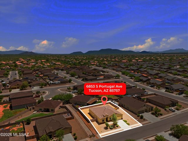 6853 S Portugal Avenue, Tucson, AZ 85757