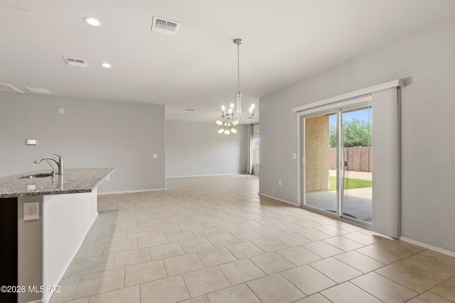 6853 S Portugal Avenue, Tucson, AZ 85757