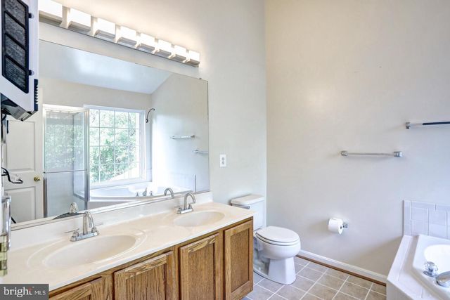 43074 FRANCIS SQ, Chantilly, VA 20152