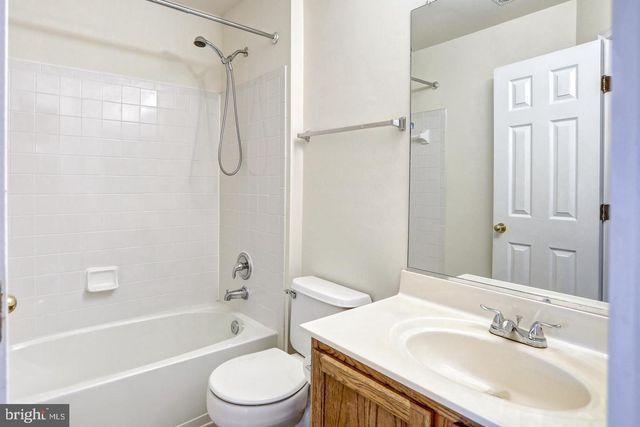 43074 FRANCIS SQ, Chantilly, VA 20152