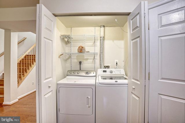 43074 FRANCIS SQ, Chantilly, VA 20152