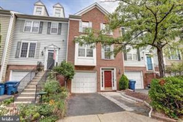 43074 FRANCIS SQ, Chantilly, VA 20152