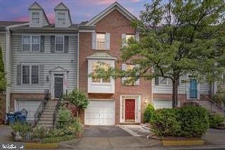 43074 FRANCIS SQ, Chantilly, VA 20152