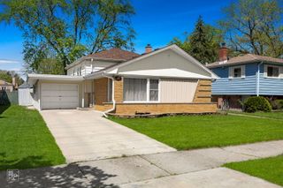 4704 W 99th Street, Oak Lawn, IL 60453
