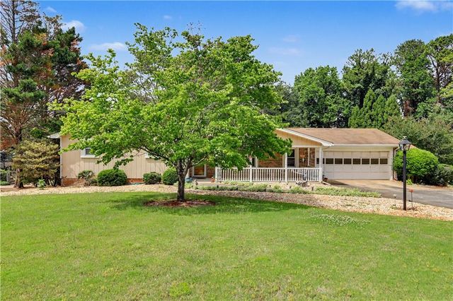 2053 Mozelle Drive, Marietta, GA 30062