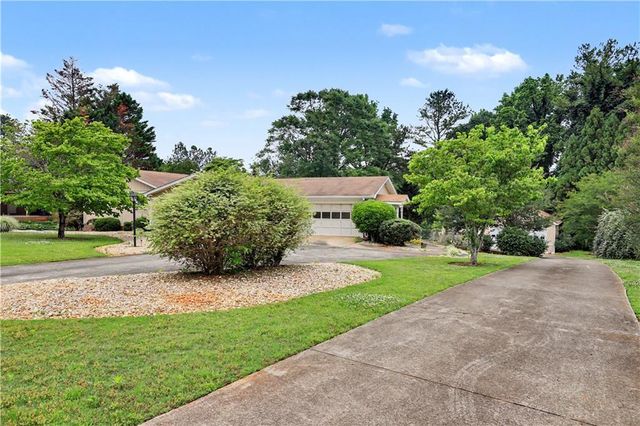 2053 Mozelle Drive, Marietta, GA 30062