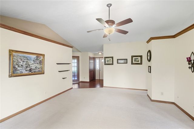 9625 Clearcreek Franklin Road, Springboro, OH 45342