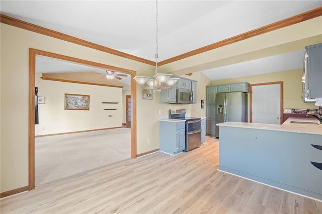 9625 Clearcreek Franklin Road, Springboro, OH 45342