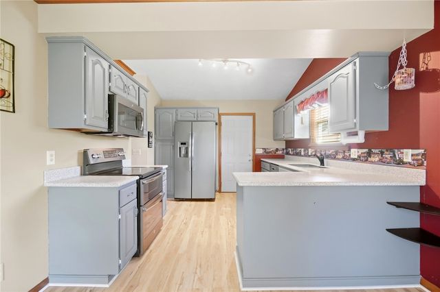 9625 Clearcreek Franklin Road, Springboro, OH 45342