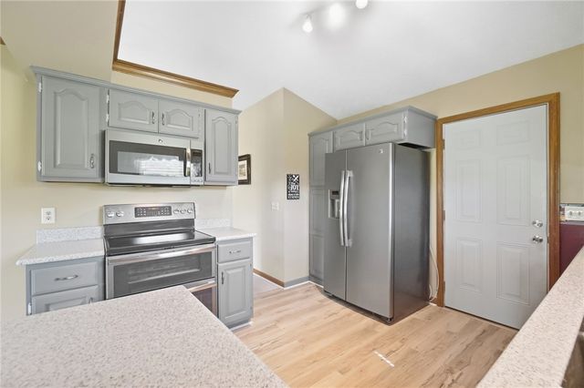 9625 Clearcreek Franklin Road, Springboro, OH 45342