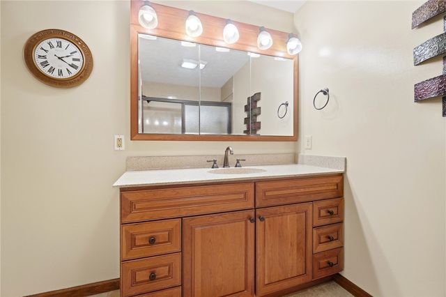 9625 Clearcreek Franklin Road, Springboro, OH 45342