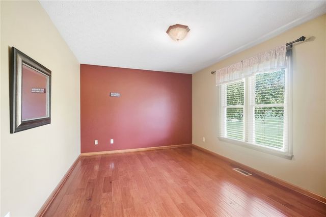 9625 Clearcreek Franklin Road, Springboro, OH 45342