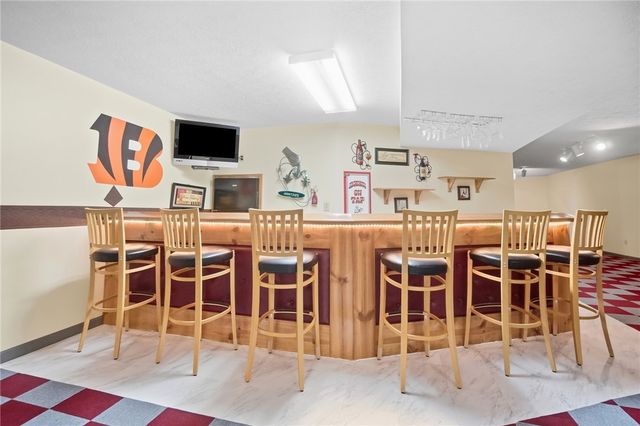 9625 Clearcreek Franklin Road, Springboro, OH 45342