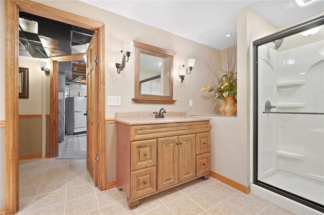 9625 Clearcreek Franklin Road, Springboro, OH 45342