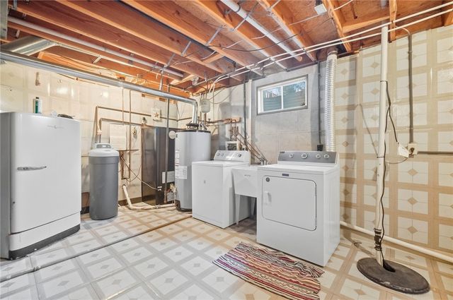9625 Clearcreek Franklin Road, Springboro, OH 45342