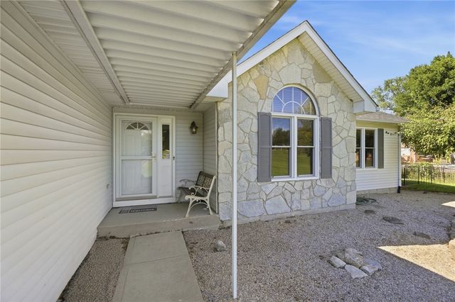 9625 Clearcreek Franklin Road, Springboro, OH 45342