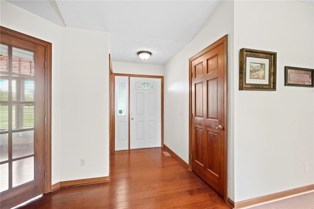 9625 Clearcreek Franklin Road, Springboro, OH 45342